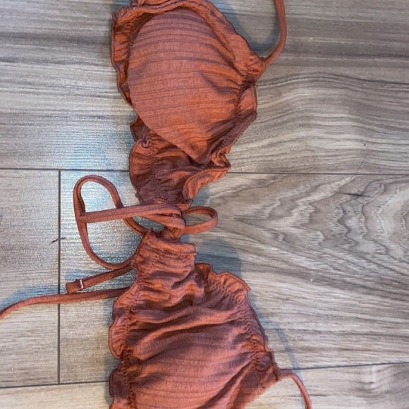 Ribbed ruffled self-tie triangle bikini top - Picture 3 of 7